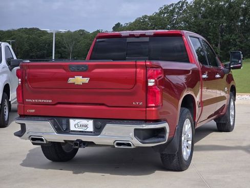 Used 2023 Chevrolet Silverado 1500 LTZ w/ Technology Package AWD/4WD image 8