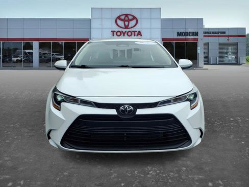 Certified 2025 Toyota Corolla LE FWD image 9