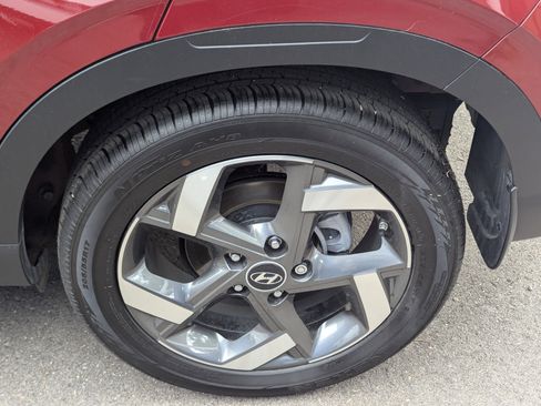 Certified 2025 Hyundai Venue Limited image 7