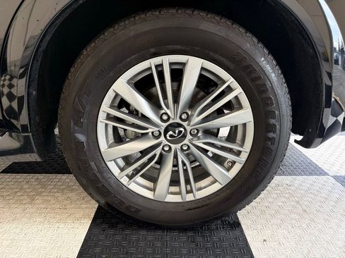 Used 2023 INFINITI QX80 Luxe image 12