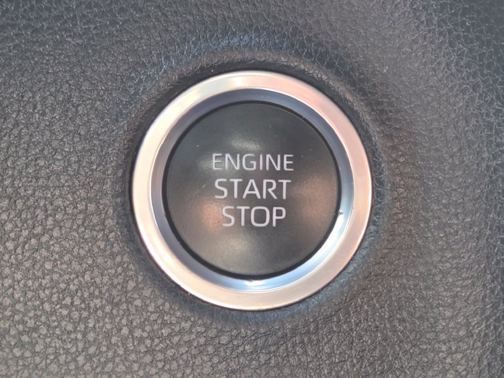 Used 2023 Toyota Tundra SR5 w/ SR5 Convenience Package AWD/4WD image 31