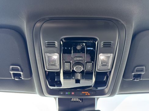 New 2026 GMC Yukon Elevation image 26