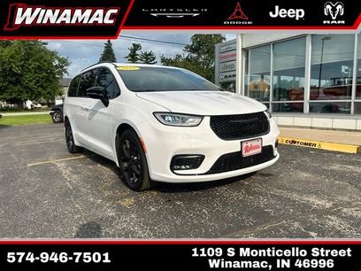 Used 2025 Chrysler Pacifica Limited