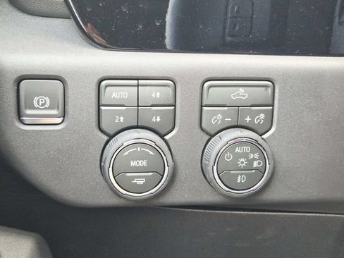 New 2026 Chevrolet Silverado 1500 LT Trail Boss w/ Convenience Package II AWD/4WD image 31