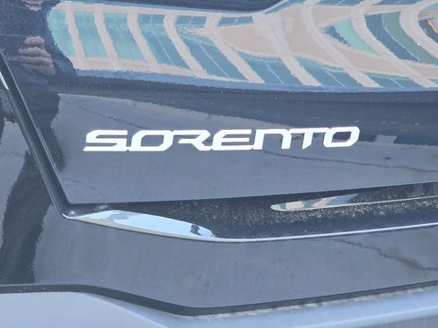 New 2026 Kia Sorento LX FWD image 9