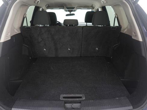 Used 2025 Nissan Rogue SV image 9