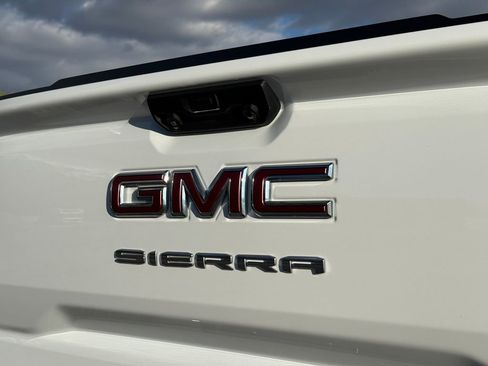 Used 2022 GMC Sierra 1500 Elevation AWD/4WD image 14