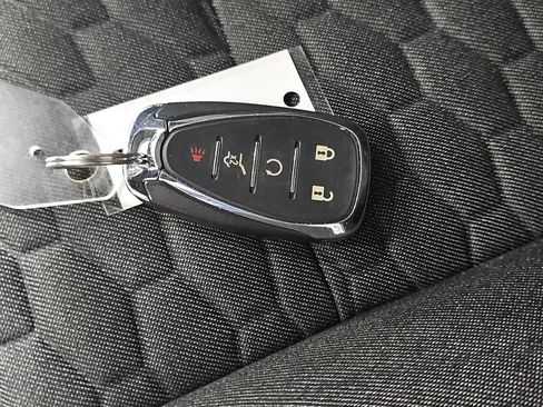 Certified 2019 Chevrolet Equinox LT w/ Driver Convenience Package FWD image 40