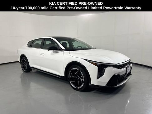 Certified 2025 Kia K4 EX w/ GT-Line Premium Package FWD image 3