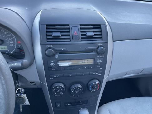 Used 2009 Toyota Corolla image 18