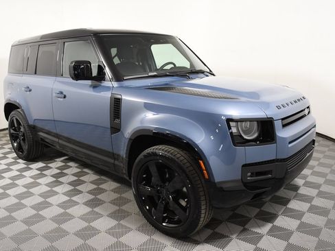 New 2026 Land Rover Defender 110 X-Dynamic SE AWD/4WD image 8