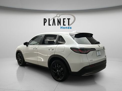 Certified 2024 Honda HR-V Sport image 5