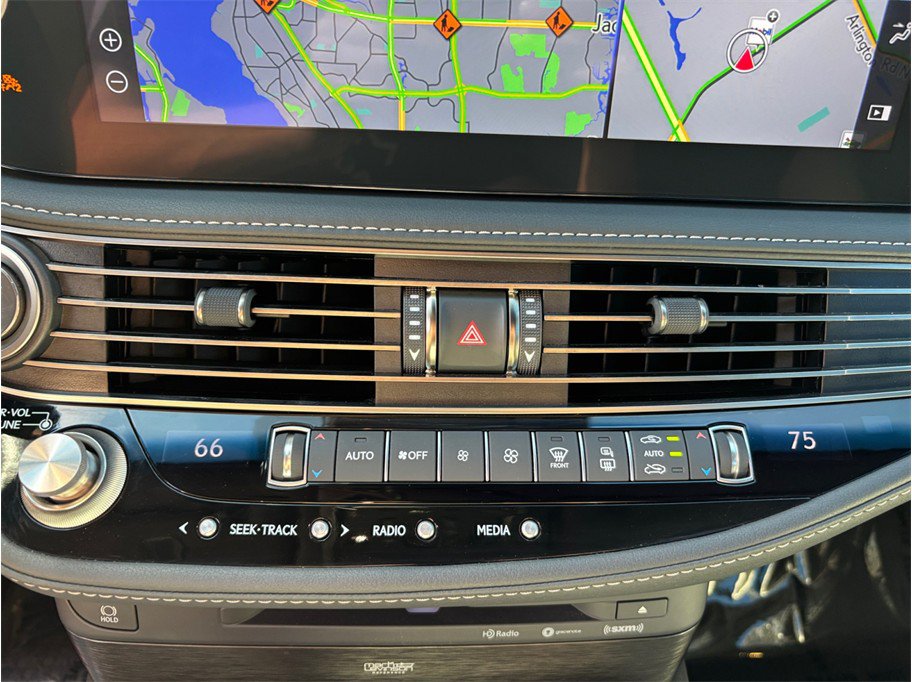 Used 2022 Lexus LS 500 F Sport w/ Accessory Package (Z1) AWD/4WD image 34
