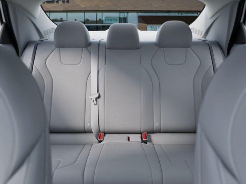 New 2026 Hyundai Elantra SE FWD image 12