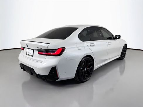 New 2026 BMW 330i Sedan w/ M Sport Package RWD image 9
