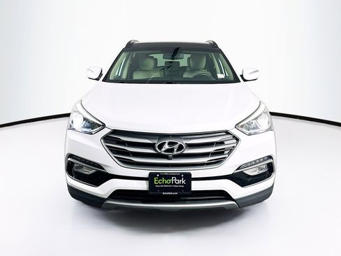 Used 2017 Hyundai Santa Fe Sport image 2