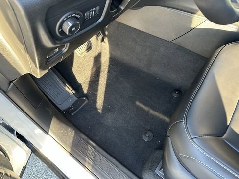 New 2025 Jeep Grand Cherokee L Limited image 24