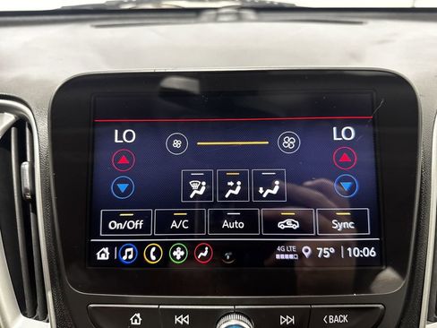 Used 2022 Chevrolet Malibu LT FWD image 32