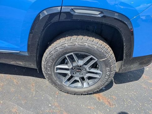 New 2027 GMC Terrain AT4 w/ Convenience Package III AWD/4WD image 22