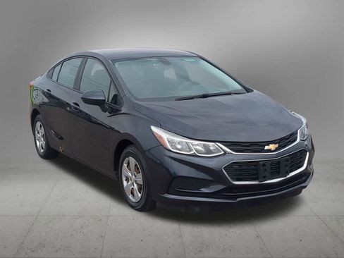 Used 2016 Chevrolet Cruze LS FWD image 8