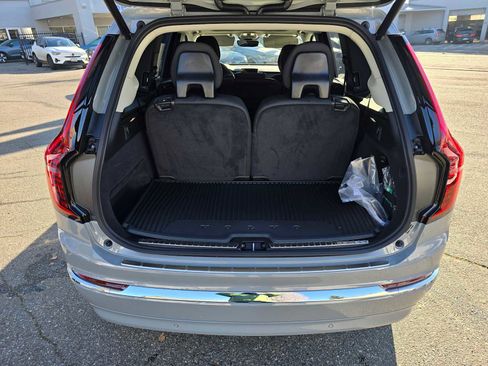 New 2026 Volvo XC90 T8 Plus w/ Protection Package Premier AWD/4WD image 14