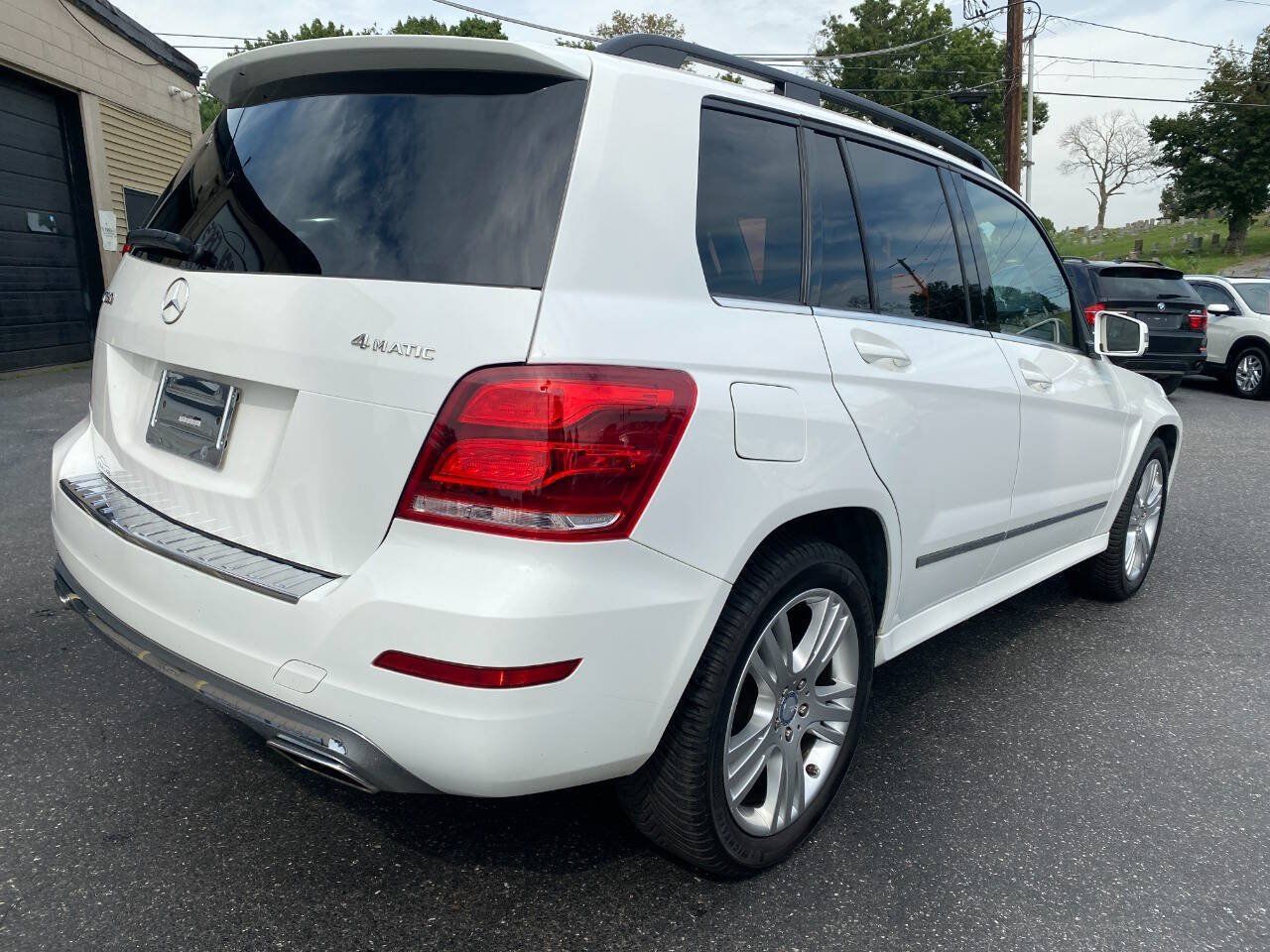 Used 2015 Mercedes-Benz GLK 350 4MATIC image 3