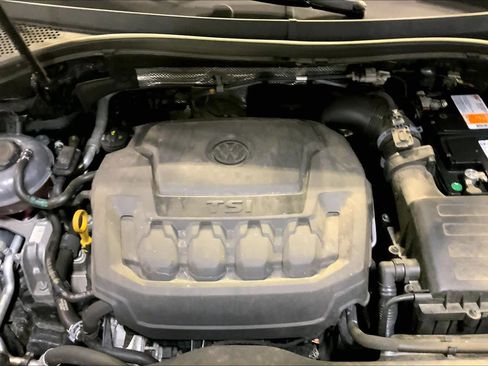 Used 2020 Volkswagen Tiguan SEL image 32