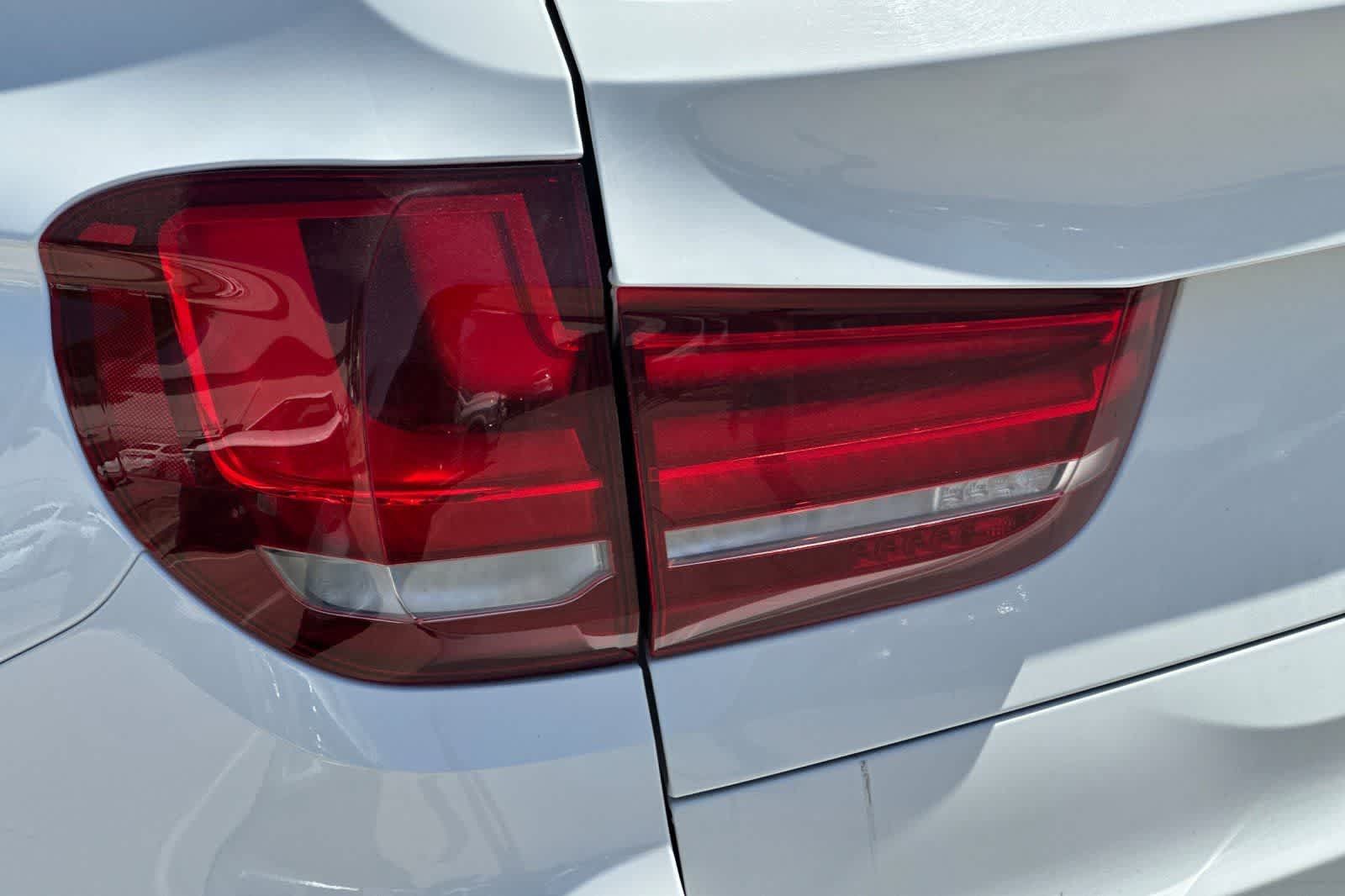 Used 2020 BMW X5 xDrive40i AWD/4WD image 35