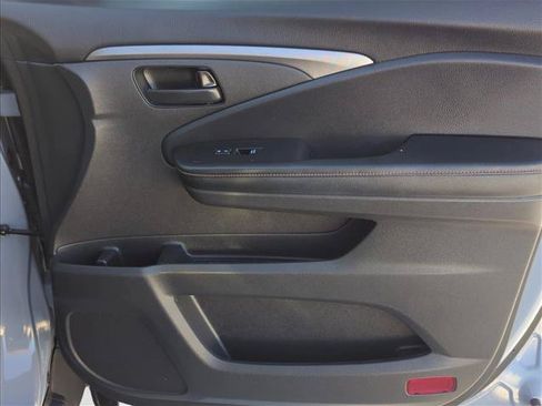 Used 2022 Honda Passport TrailSport image 25