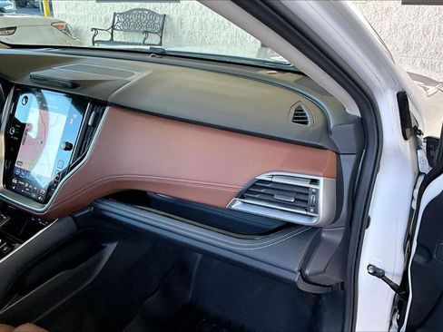 Used 2022 Subaru Outback Touring XT w/ Popular Package #2 image 18