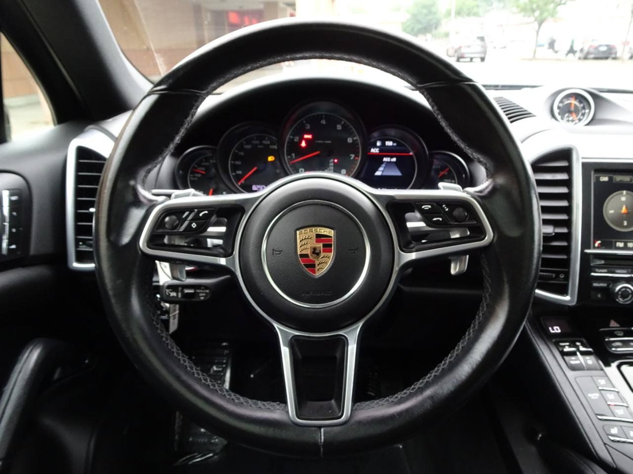 Used 2016 Porsche Cayenne AWD/4WD image 21