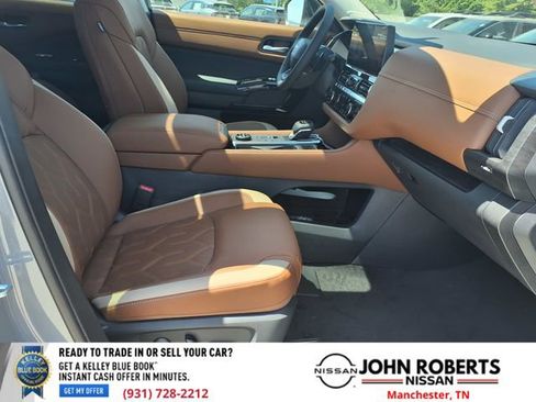 New 2026 Nissan Pathfinder Platinum AWD/4WD image 22