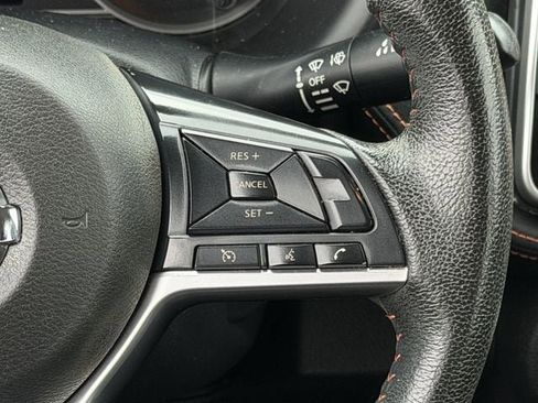 Used 2020 Nissan Kicks SR image 15