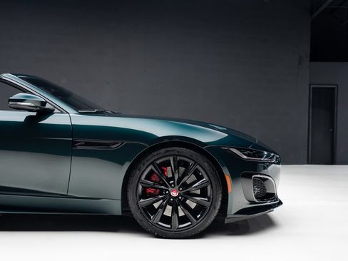 Used 2021 Jaguar F-TYPE R AWD/4WD image 44