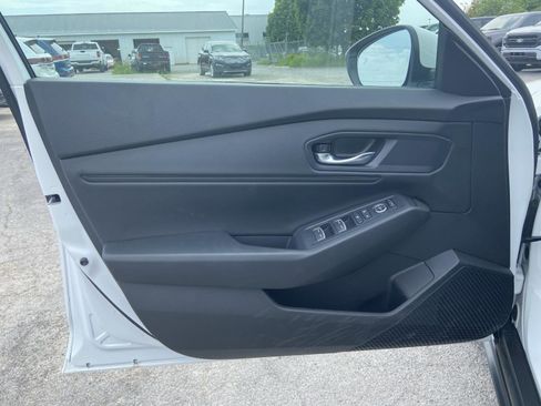 Used 2024 Honda Accord EX image 17