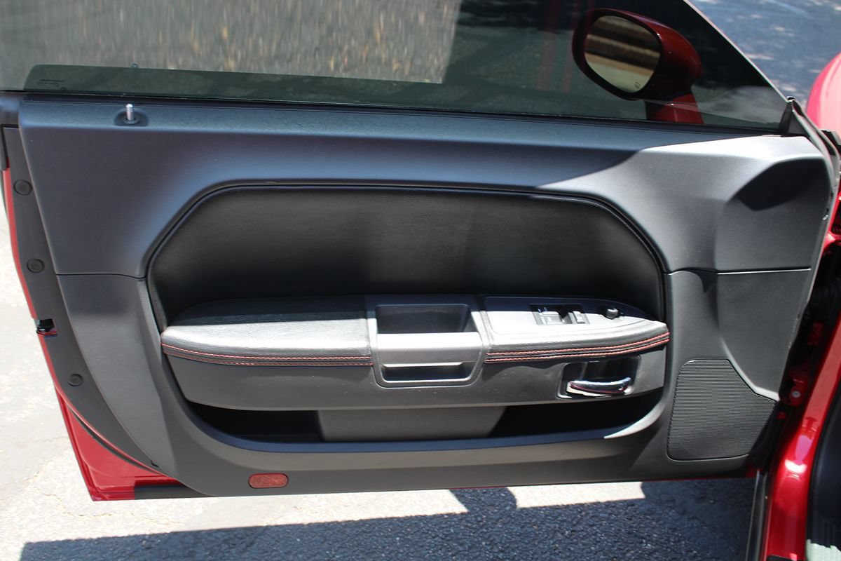 Used 2013 Dodge Challenger R/T w/ Sound Group II RWD image 13