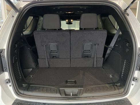 Certified 2025 Dodge Durango GT w/ Blacktop Package image 32
