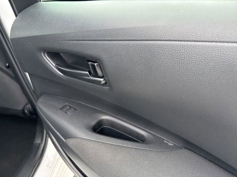 Used 2022 Toyota Corolla LE image 27
