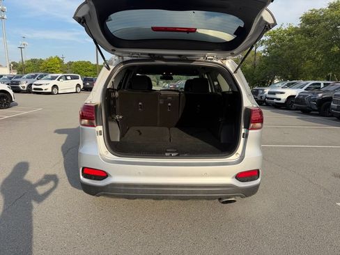 Used 2019 Kia Sorento FWD V6 w/ Option Group 020 image 32