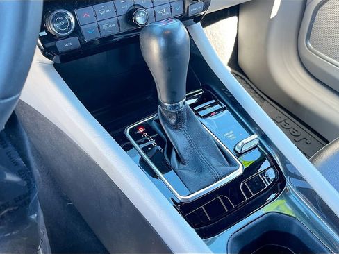 Certified 2023 Jeep Compass Latitude w/ Convenience Group image 16