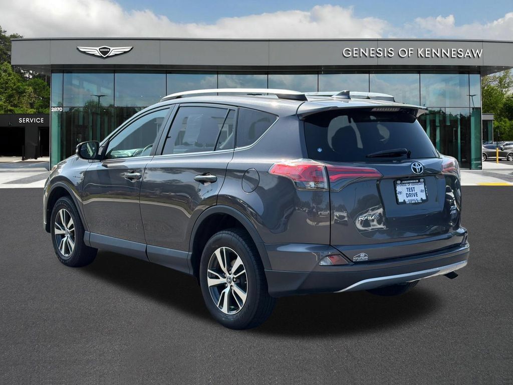 Used 2016 Toyota RAV4 XLE AWD/4WD image 6