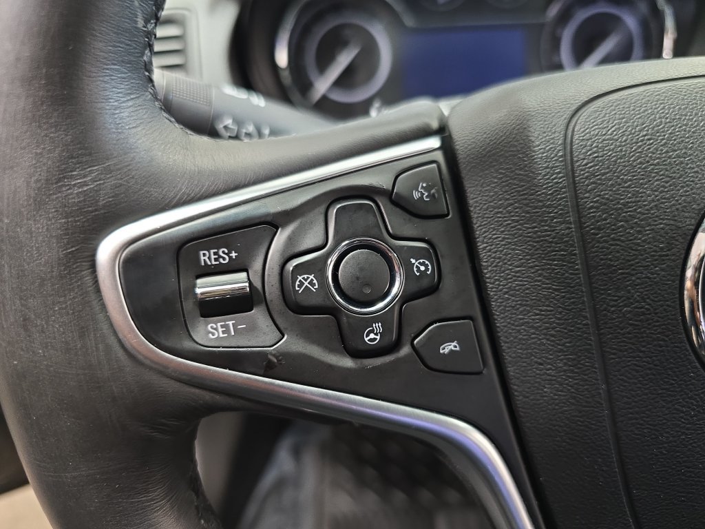 Used 2017 Buick Regal Premium FWD image 16