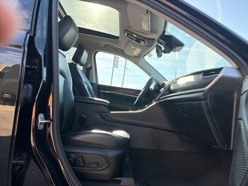 Certified 2024 Jeep Grand Cherokee Limited image 40