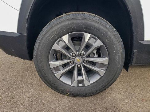 New 2026 Chevrolet Equinox LT image 34