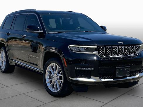 Used 2021 Jeep Grand Cherokee L Summit w/ Luxury Tech Group V AWD/4WD image 3