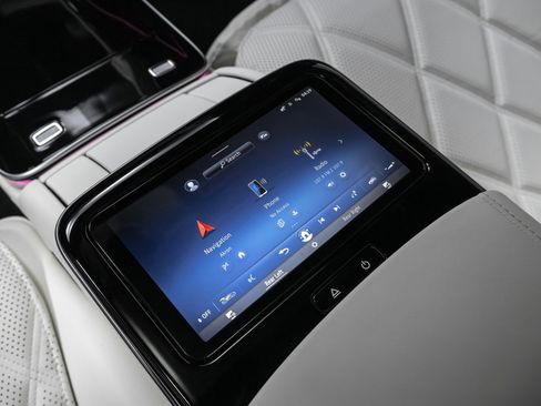 Used 2024 Mercedes-Benz Maybach S 680 4MATIC image 40