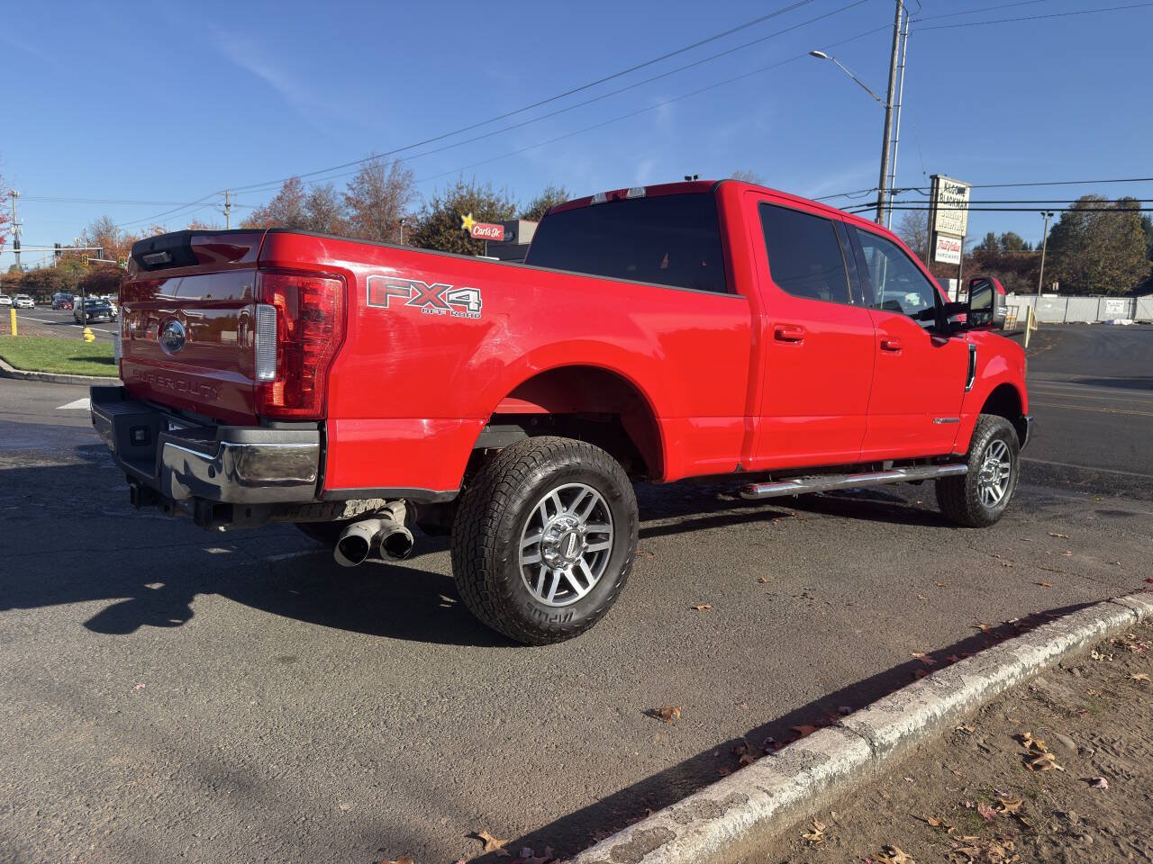 Used 2017 Ford F250 4x4 Crew Cab Super Duty image 7