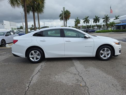 Used 2023 Chevrolet Malibu LS w/ Driver Confidence Package FWD image 8