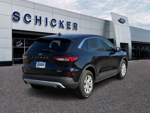 Certified 2023 Ford Escape Active w/ Tech Pack #2 image 2