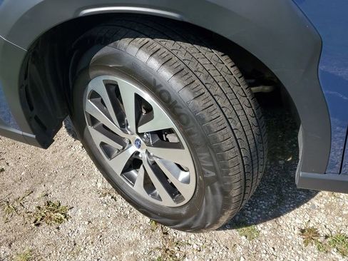 Used 2024 Subaru Outback Premium AWD/4WD image 5